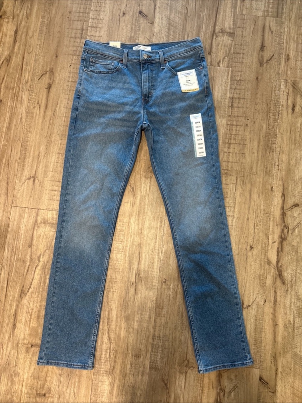 Signature by Levi Strauss Slim Straight Jeans in Blue